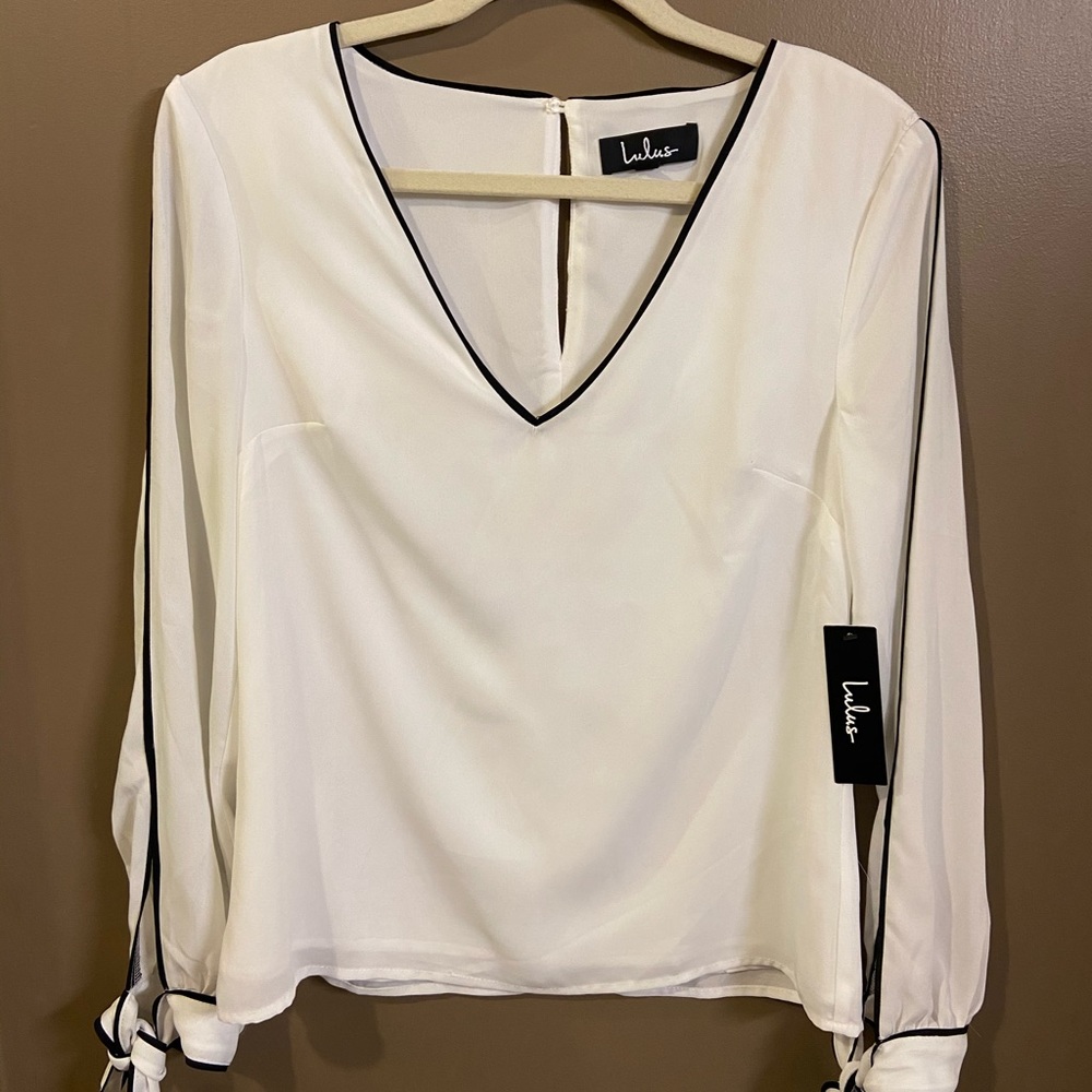 Lulu’s White Blouse
